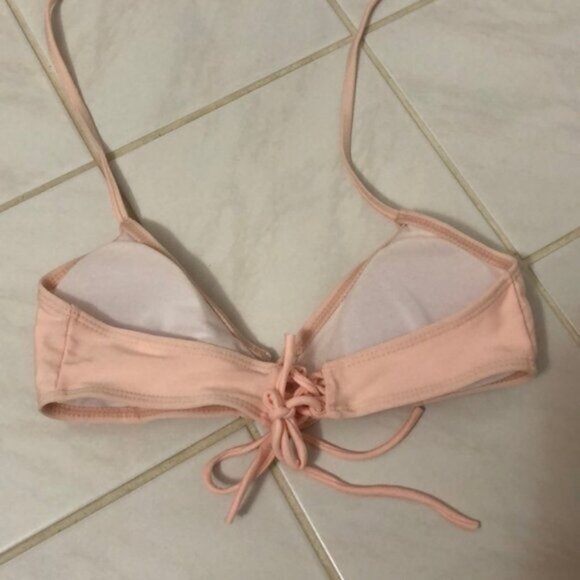 Light Pink Bikini Top (XS) - Picture 2 of 4
